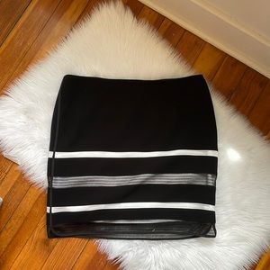 White House Black Market Skirt - Size 14